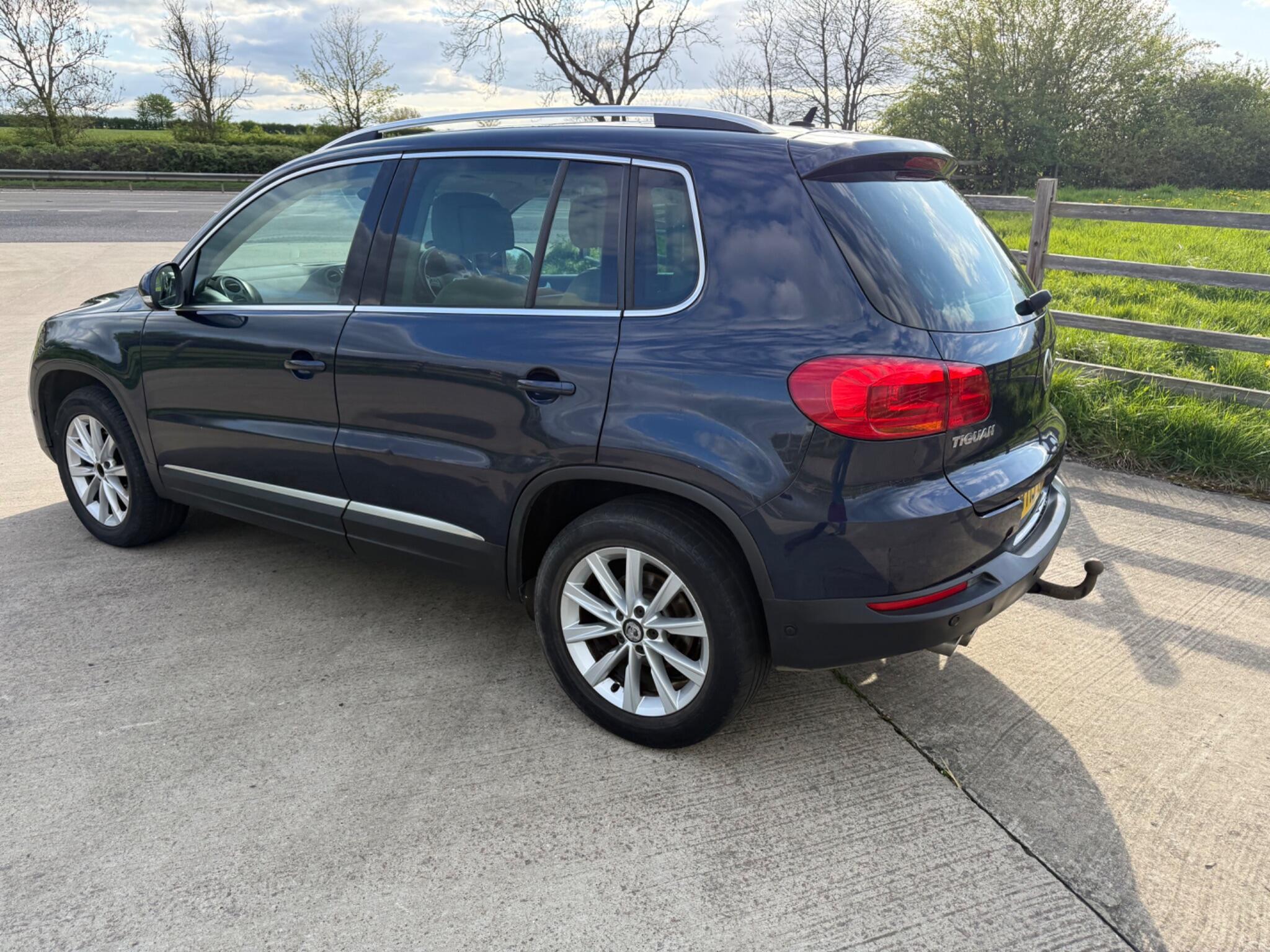 Volkswagen Tiguan 2.0 TDI BlueMotion Tech SE 4WD Euro 5 (s/s) 5dr — photo 66 of 100